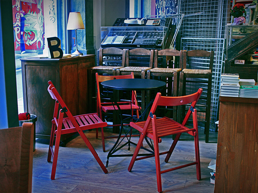 Poems n’ crimes art bar