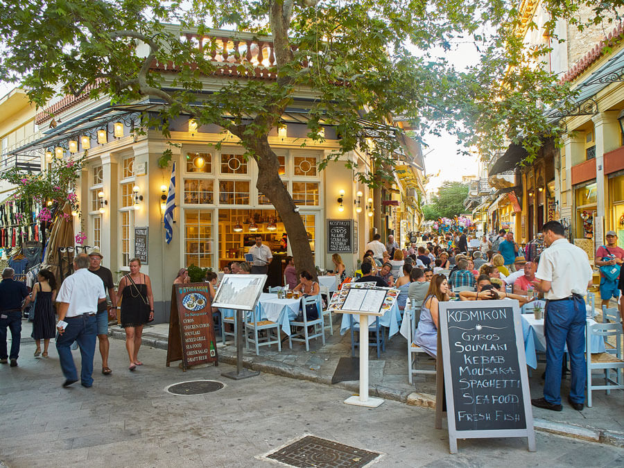 A tavern in the alleys of Plaka