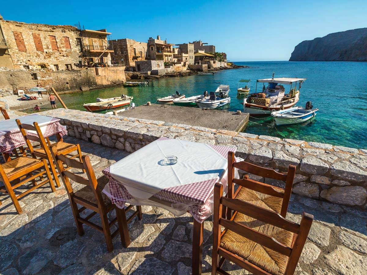 Seaside taverna Greece Mani Pelopponese culinary trip