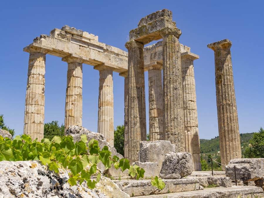The Temple of Zeus in Nemea, day trip from Athens