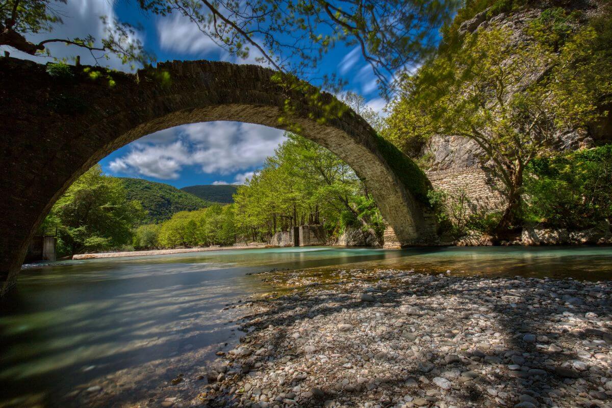 Stone bridge in Zagori Zagorochoria Greece trip